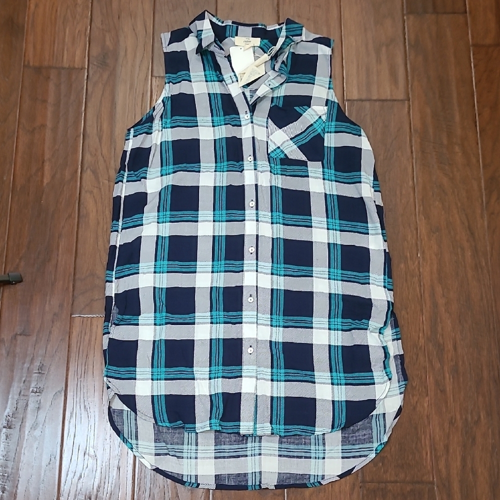 NWT Entro Navy Blue, Teal & White Plaid Sleeveless Button-up Tunic size Medium